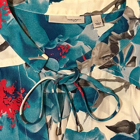 HALOGEN, Nordstrom label, sleeveless top, multicolored florals, full button . - Picture 7 of 11